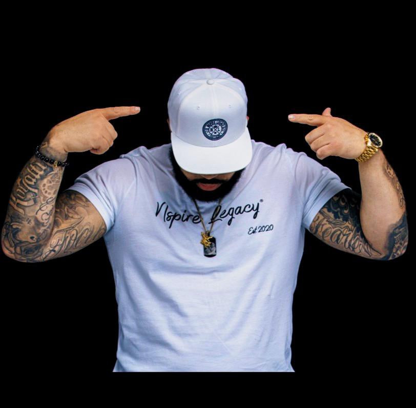 White T shirt (unisex)